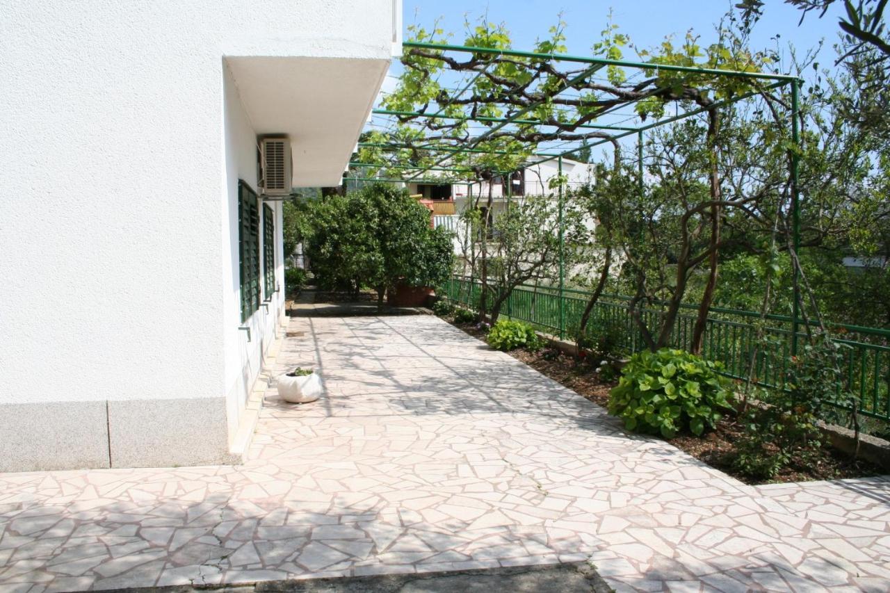 Apartments And Rooms By The Sea Zaostrog, Makarska - 2661 Dış mekan fotoğraf